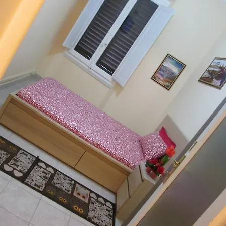 Ali Guest house *
